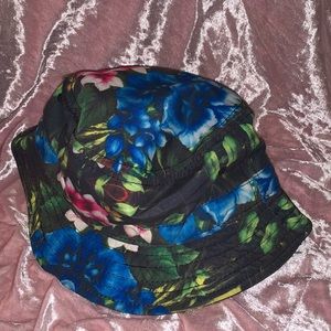 Original “CHUCK” bucket Hat